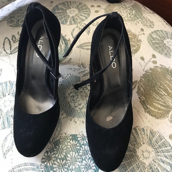Aldo Black Suede Material Almond Toe Ankle Strap Heels - size 39 - Picture 8 of 10